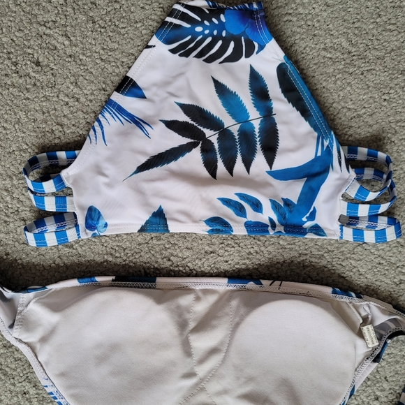 H&M Striped Blue White Tropical Triangle Top Padded Bra Bikini Set Womens Size M - Picture 9 of 12